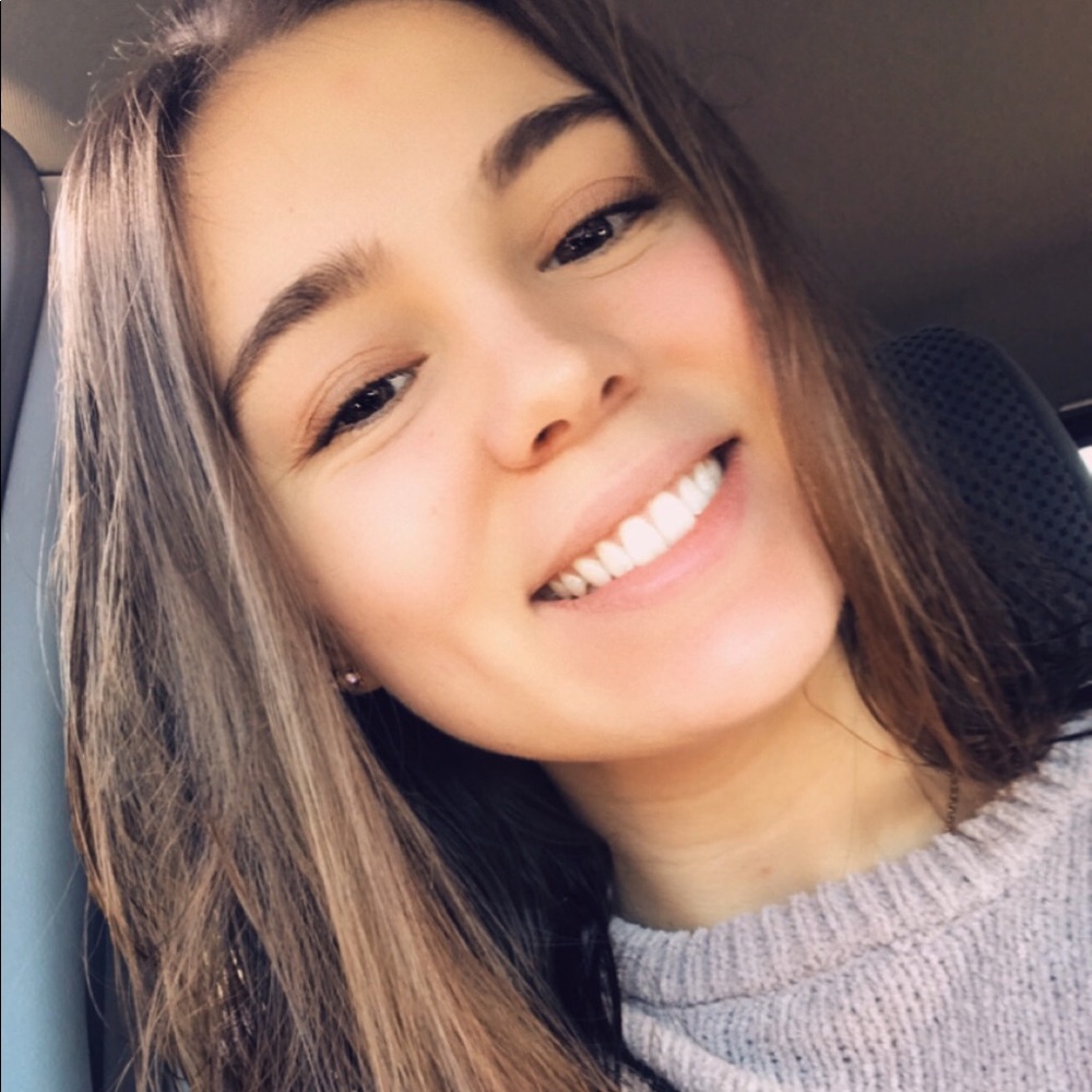 Meet your Posher, Lexie